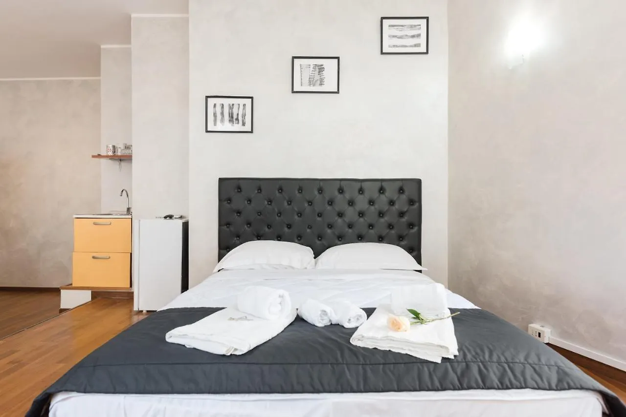 Prince'S Suite - Luxury Rooms Rome Apartment