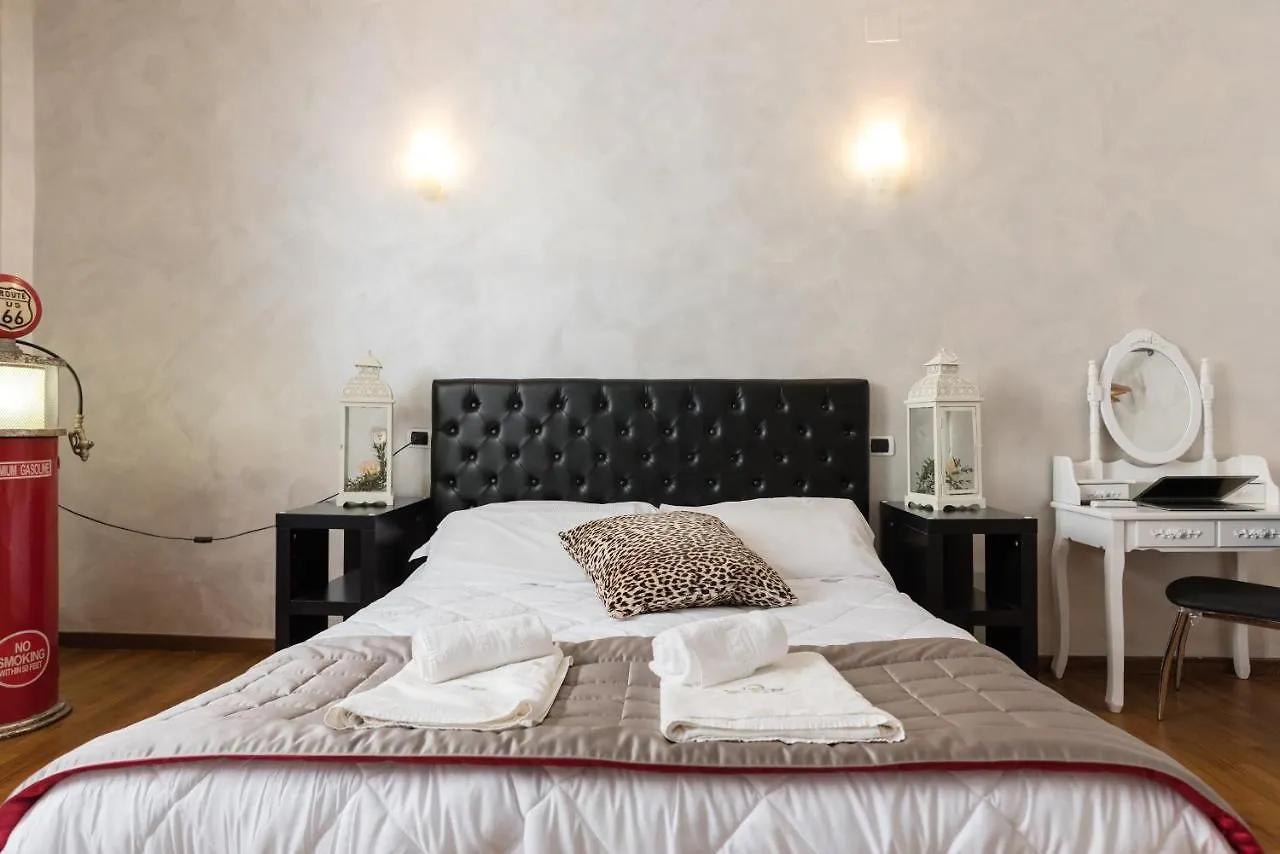 Prince'S Suite - Luxury Rooms Rome Apartment