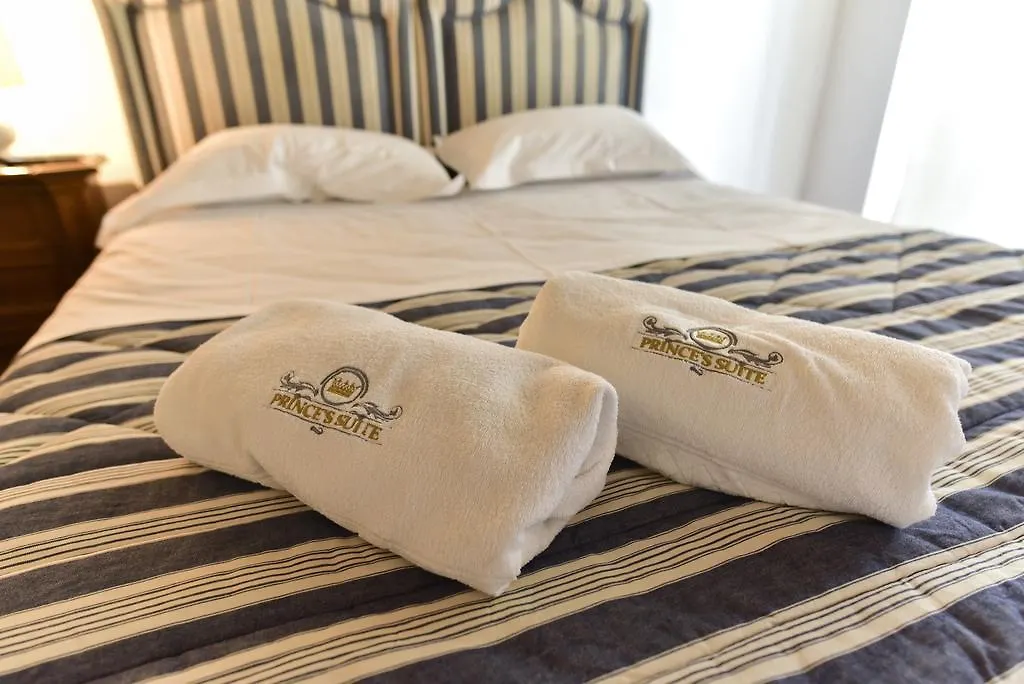 Prince'S Suite - Luxury Rooms Rome 0*,